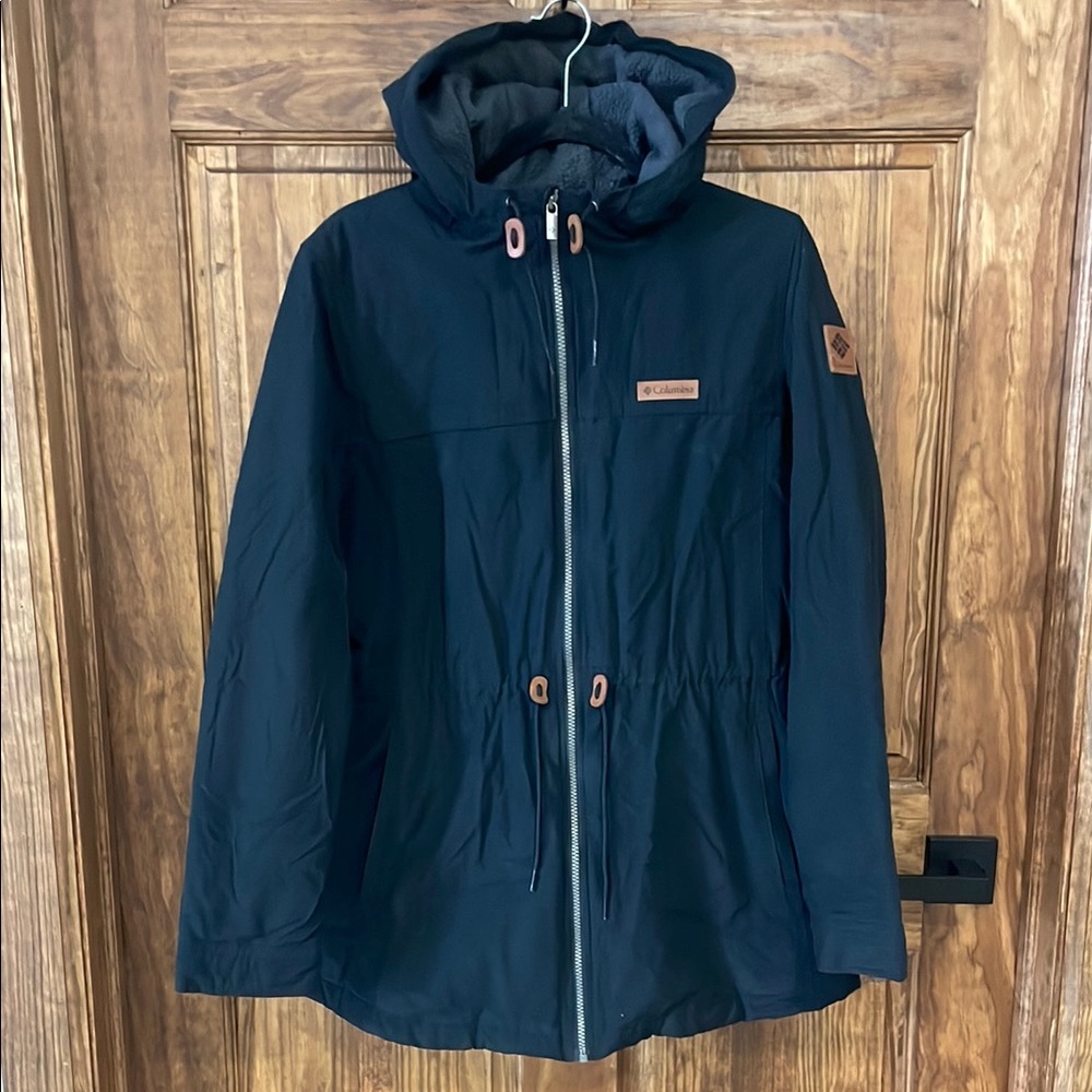 Columbia Black Ski & Snow Jacket with Hood and Full-Length Zipper